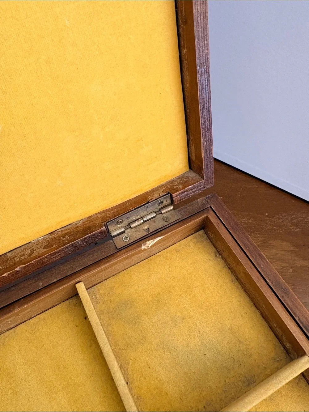 Vintage 1950’s London Soft Top Jewelry Box